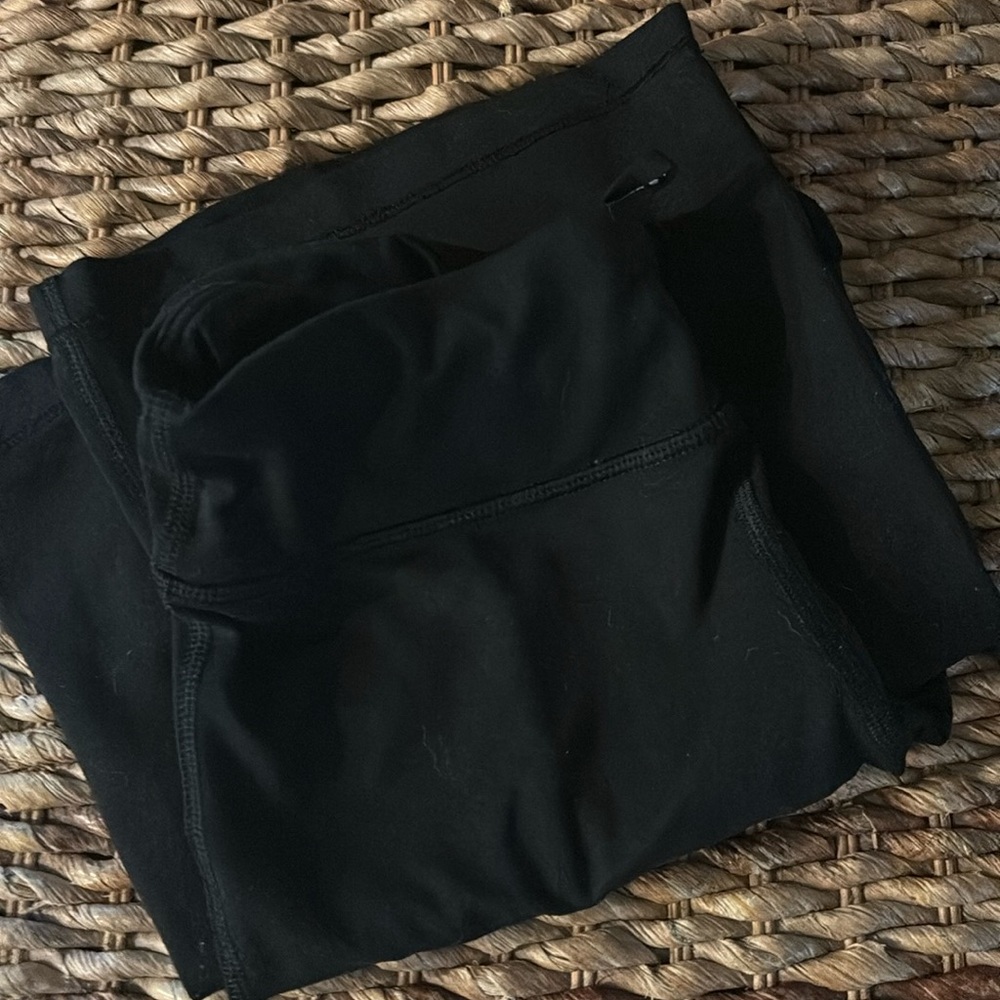 Athleta Girls Chit Chat kick flare crop size 12 GUC
